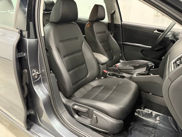 2014 Volkswagen Jetta SE PZEV photo