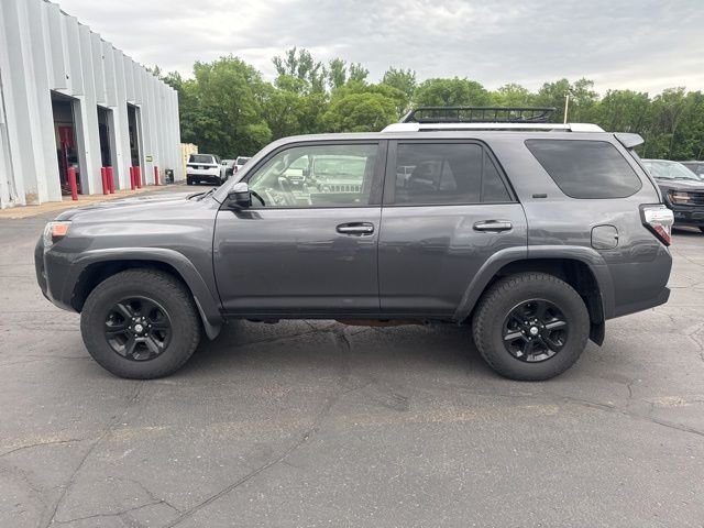 2018 Magnetic Gray Metallic Toyota 4Runner SR5 4X4 SUV