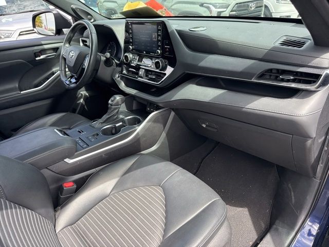 2021 Toyota Highlander XSE - Photo 16