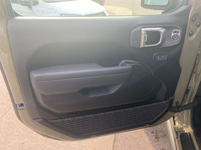 2026 Jeep Wrangler Willys - 41 exterior view 12