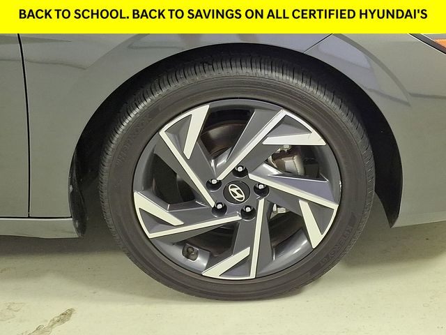 Used 2025 Hyundai Elantra Sedan