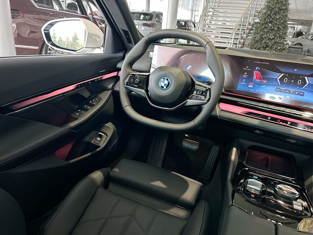 2025 BMW i5 xDrive40 22