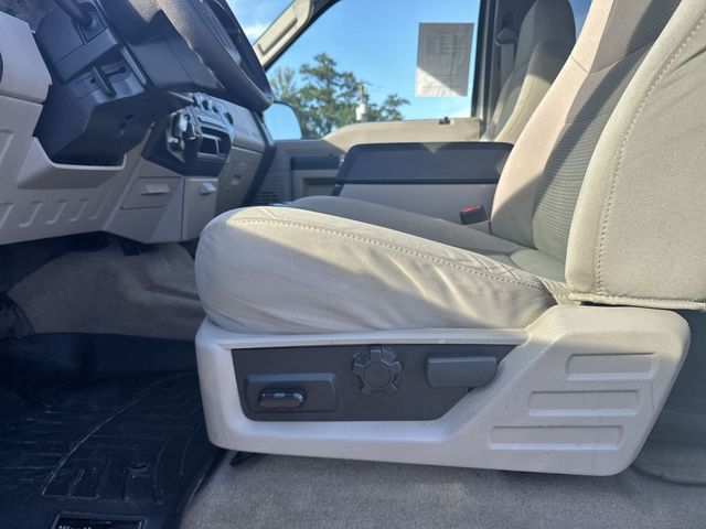 Used 2008 Silver Ford XLT image 13