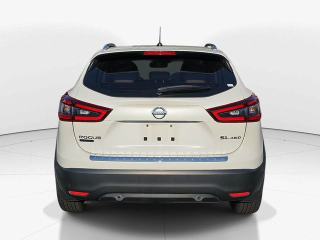 Certified Used 2020 White Nissan SL image 4