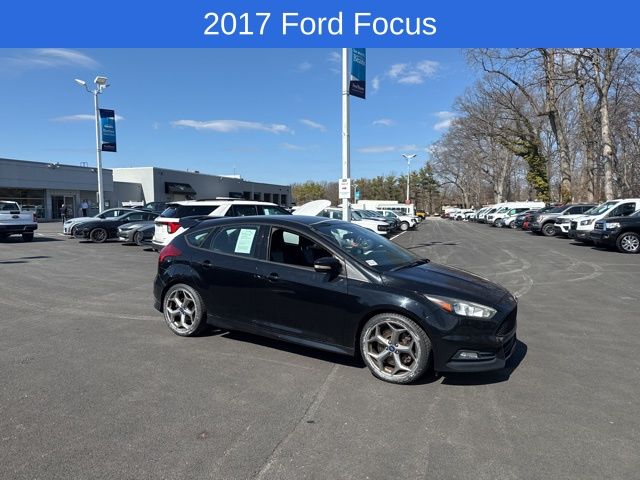2017 Ford Focus ST
