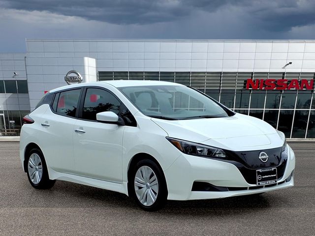 Glacier White 2024 Nissan LEAF S FWD Hatchback Front-Wheel Drive Automatic