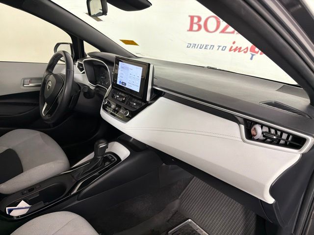 2024 Magnetic Gray Metallic Toyota Corolla Hatchback SE FWD Hatchback