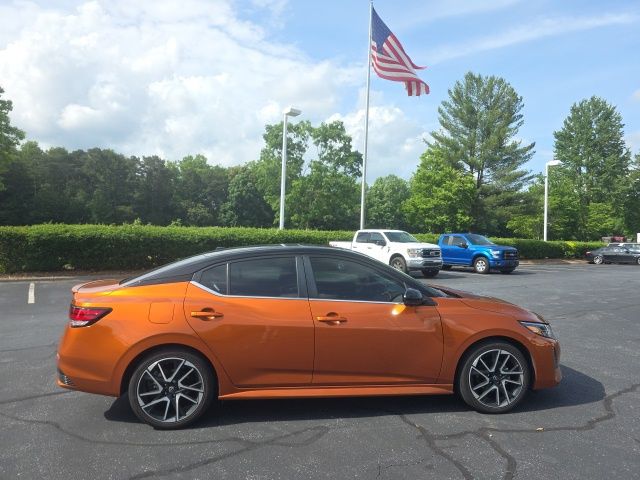 2025 Nissan Sentra SR - Photo 9