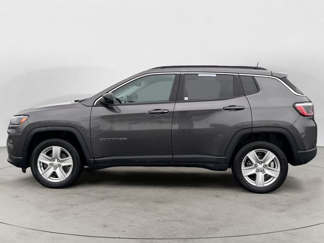 Used 2022 Gray Jeep Latitude image 8