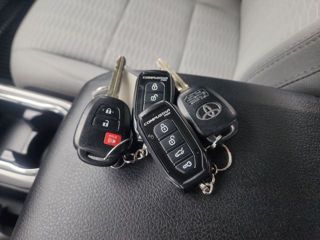 Used 2017 Toyota Tacoma For Sale in Grove City, OH