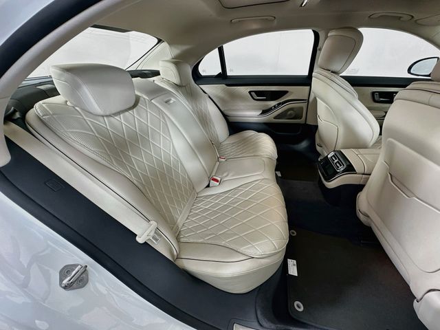Thumbnail: 2021 Mercedes-Benz S-Class - 28