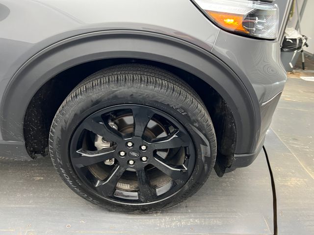2024 Carbonized Gray Metallic Ford Explorer ST-Line 4X4 SUV