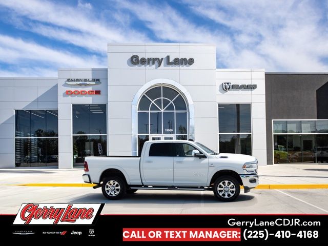 Bright White Clearcoat 2022 RAM 2500 Laramie Crew Cab 4WD Pickup Truck Four-Wheel Drive 6-Speed Automatic