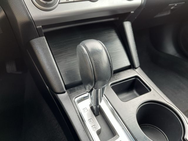 Used 2016 White Subaru 3.6R image 24