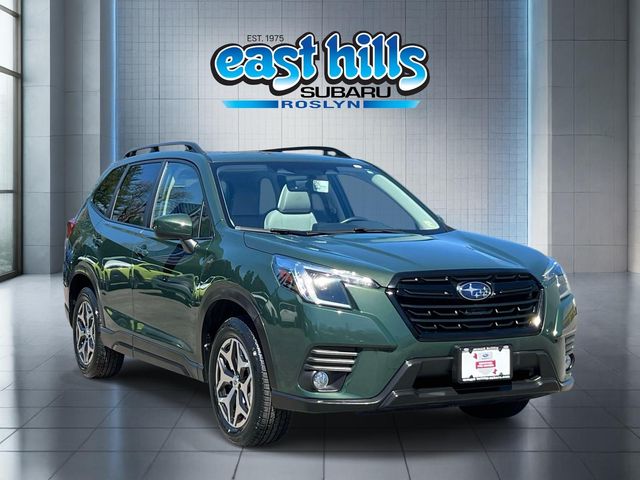 Cascade Green Silica 2023 Subaru Forester Premium Crossover AWD SUV / Crossover All-Wheel Drive Continuously Variable Transmission
