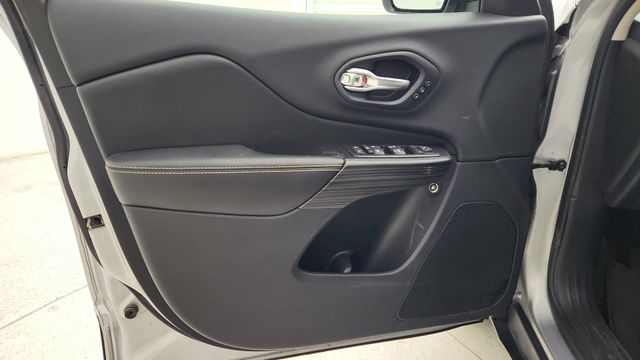 2014 Jeep Cherokee Limited Silver at Autostrade