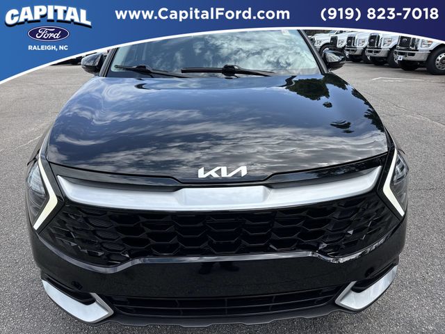 Used 2025 Black Kia EX image 10