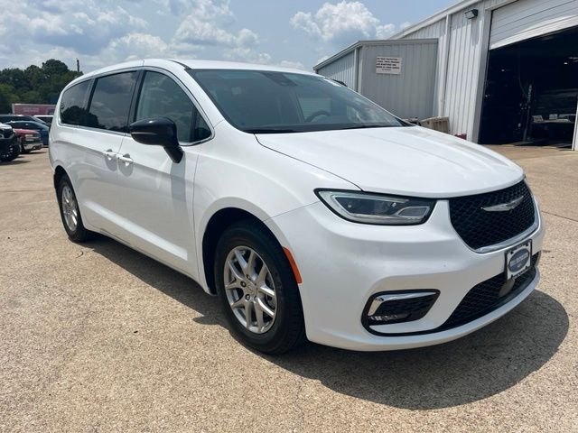 2024 Chrysler Pacifica Touring L FWD