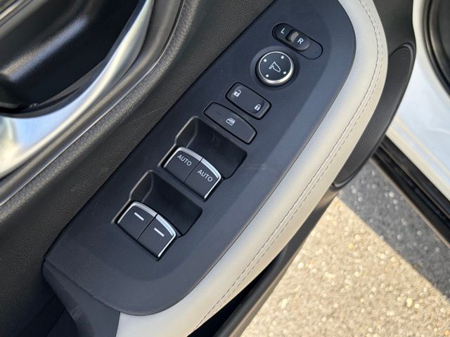 new 2026 Honda HR-V car, priced at $32,355