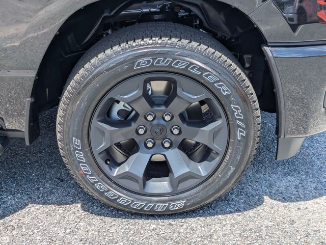 2026 Ram 1500 Express Crew Cab 4x4 5'7" Box