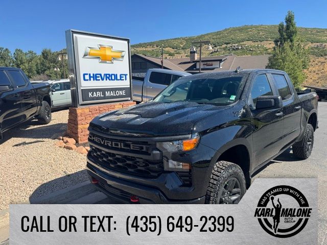 Black 2026 Chevrolet Silverado 1500 Custom Trail Boss Crew Cab 4WD Pickup Truck Four-Wheel Drive 8-Speed Automatic