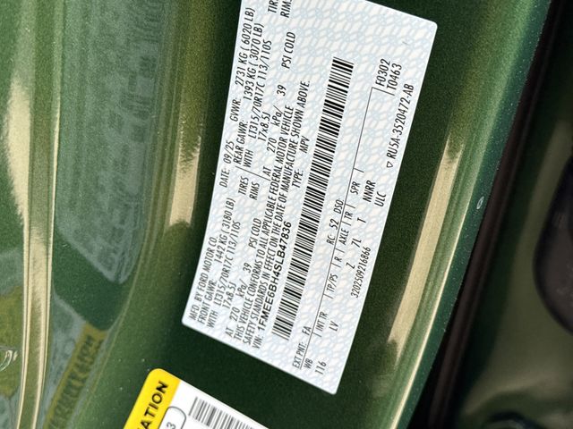 New 2025 Green Ford Base image 18