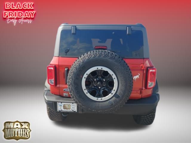 2024 Ford Bronco Black Diamond 10