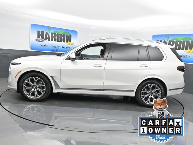 2023 BMW X7 xDrive40i photo