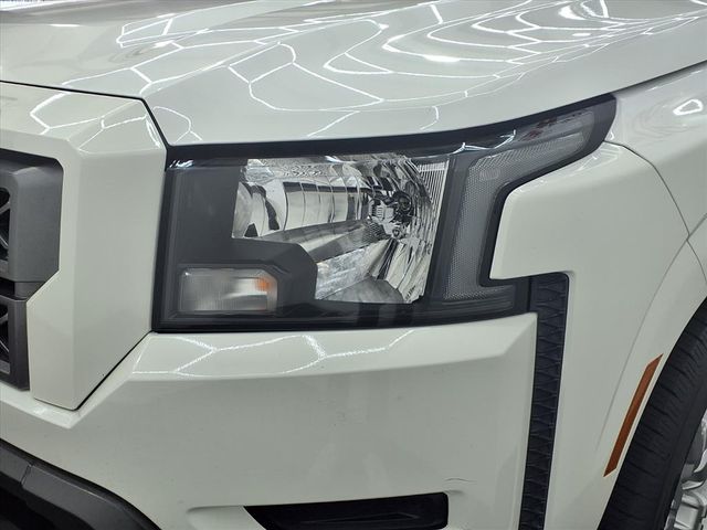 2022 Nissan Frontier SV White at Emmons Autoplex