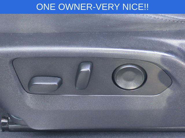 Used 2023 White Chevrolet LT image 17