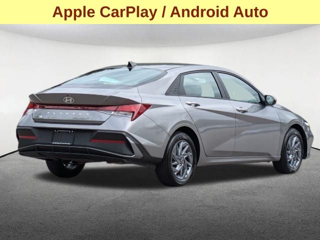 2024 Hyundai Elantra SEL 5