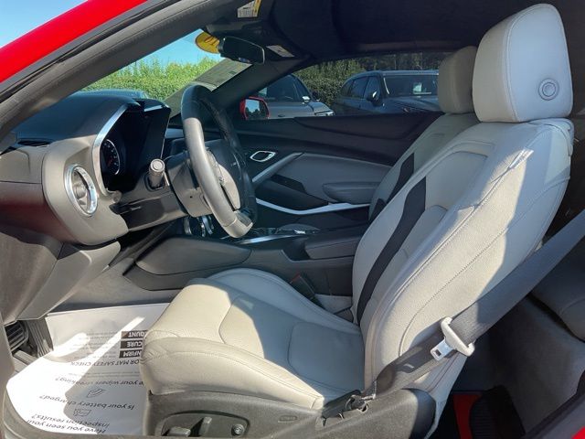 2018 Chevrolet Camaro 1LT - Photo 23