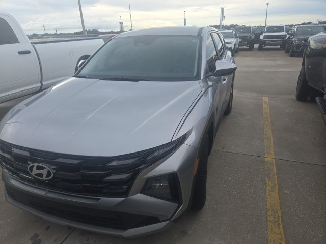 2025 Hyundai Tucson SE