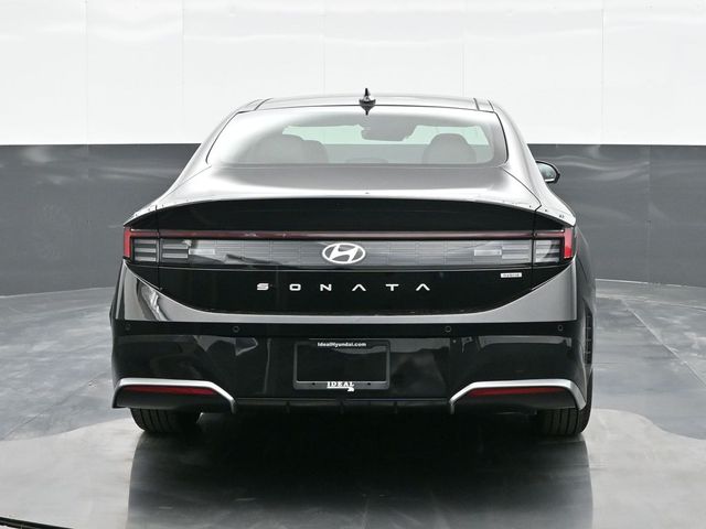 2025 Hyundai Sonata Hybrid Limited 6