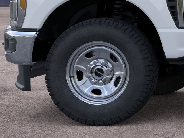 New 2026 Oxford White Ford XL image 19