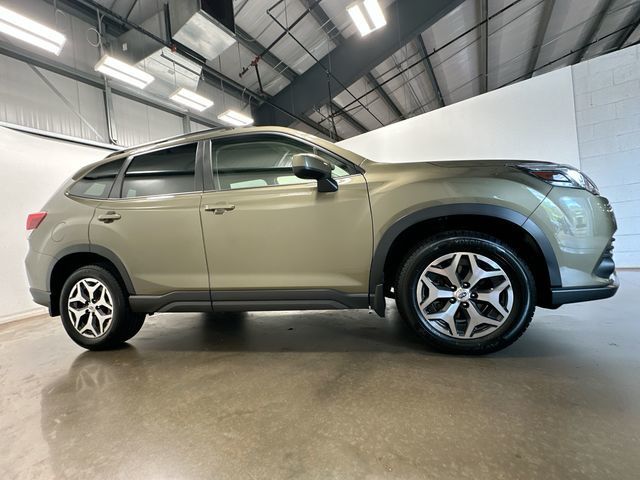 2022 Subaru Forester Premium Brown at Honda North