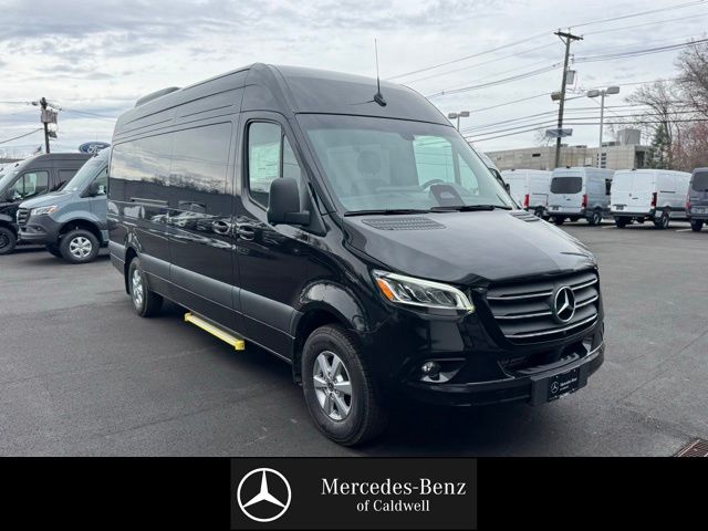 Obsidian Black Metallic 2026 Mercedes-Benz Sprinter 2500 170 High Roof Passenger Van RWD Van Rear-Wheel Drive 9-Speed Automatic