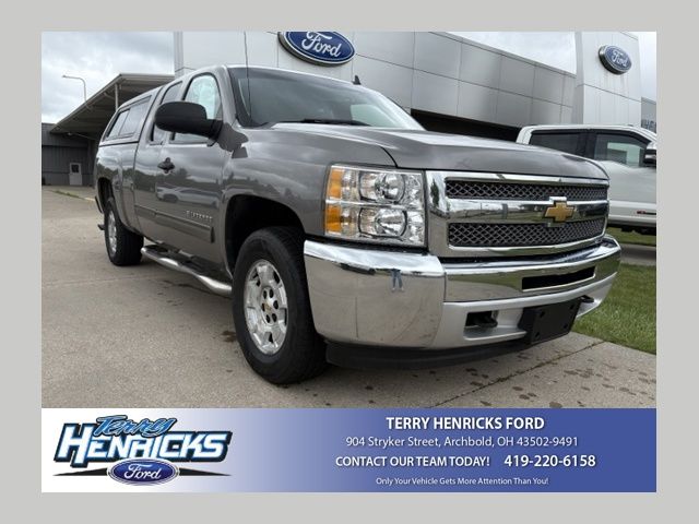 Graystone Metallic 2013 Chevrolet Silverado 1500 Pickup Truck Four-Wheel Drive 6-Speed Automatic Overdrive