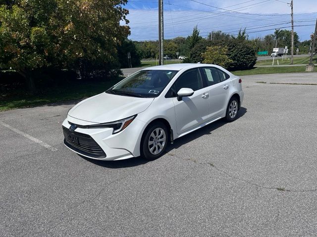 Certified Used 2025 Beige Toyota LE image 7