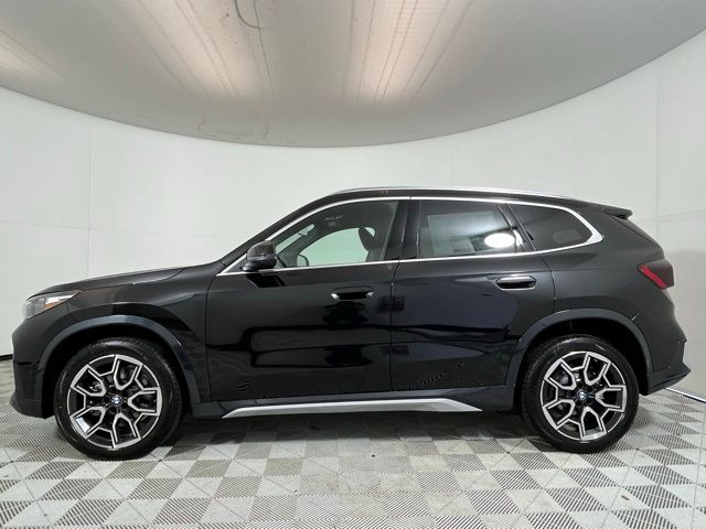 Used 2026 Black BMW xDrive28i image 4