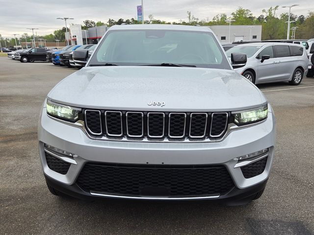 Used 2023 Silver Jeep Limited image 2