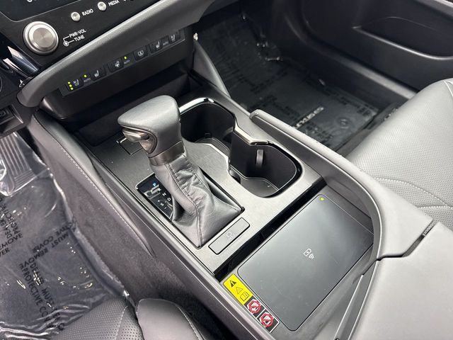 2023 Lexus ES - $47,988