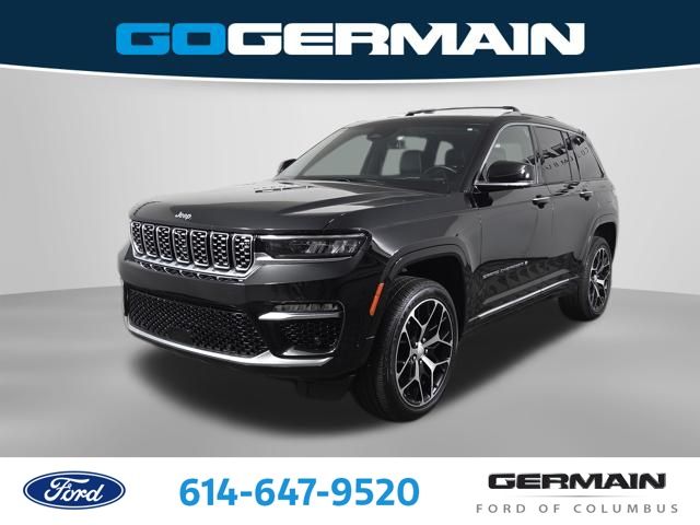 Diamond Black Crystal Pearlcoat 2022 Jeep Grand Cherokee SUV / Crossover Four-Wheel Drive 8-Speed Automatic