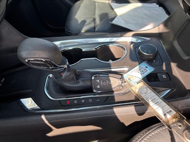 Used 2023 Chevrolet Traverse SUV