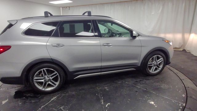 2017 – Hyundai – Santa Fe