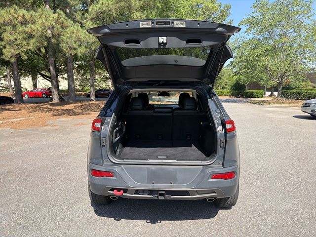 Used 2017 Black Jeep Trailhawk image 26
