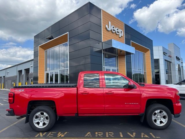 Pre-Owned 2016 Chevrolet Silverado 1500 LT 4D Double Cab