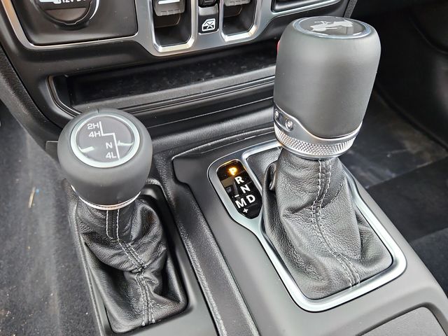 New 2026 White/off-white Jeep Sahara image 16