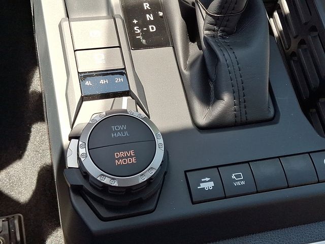 2026 Toyota Tacoma Limited - Photo 18