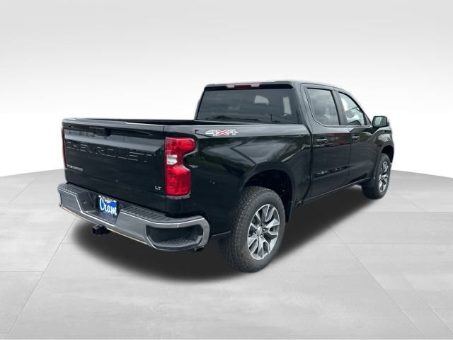 2025 Chevrolet Silverado 1500 LT photo